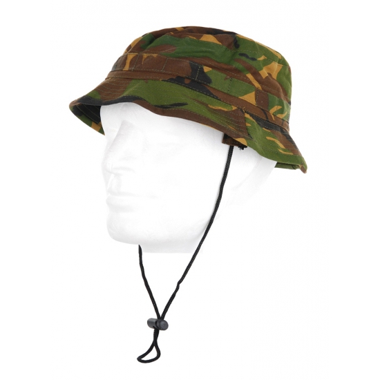 Bush hoed camouflage