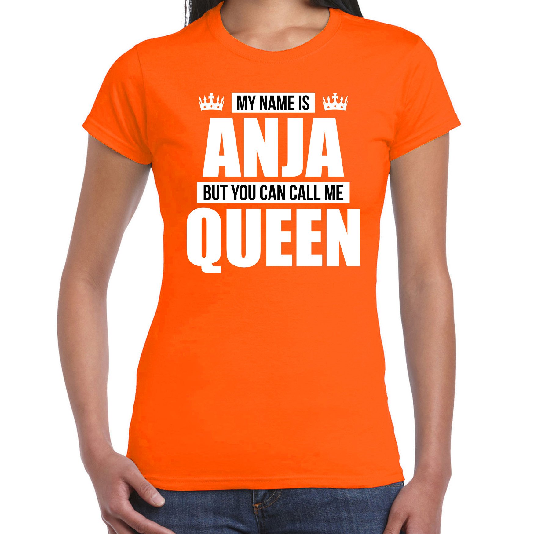Naam cadeau t-shirt my name is Anja - but you can call me Queen oranje voor dames