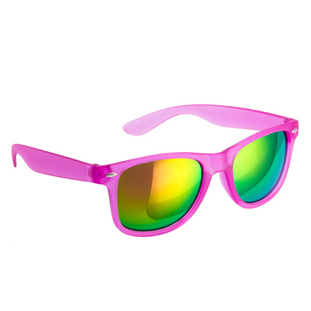 Trendy sunglasses purple with mirror glasses