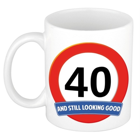 Cadeau set voor 40e verjaardag - Koffie mok en funny Wc-rol - Voor vrouwen van 40
