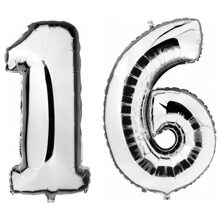 Sweet 16 silver foil balloons 88 cm age/number 16 years